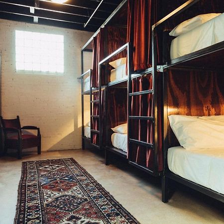 Native Hostels Остин Екстериор снимка