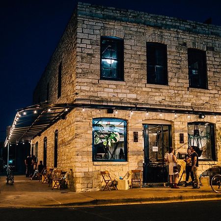 Native Hostels Остин Екстериор снимка
