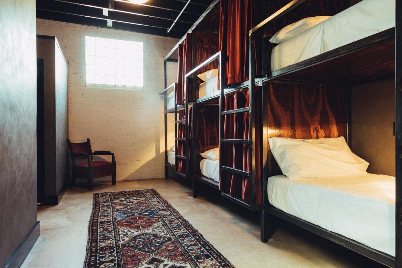 Native Hostels Остин Екстериор снимка