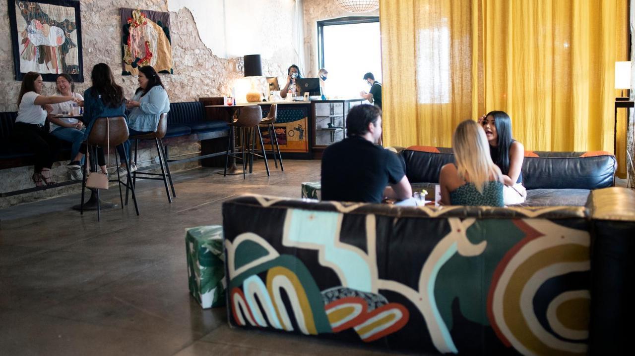 Native Hostels Остин Екстериор снимка