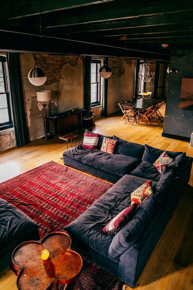 Native Hostels Остин Екстериор снимка