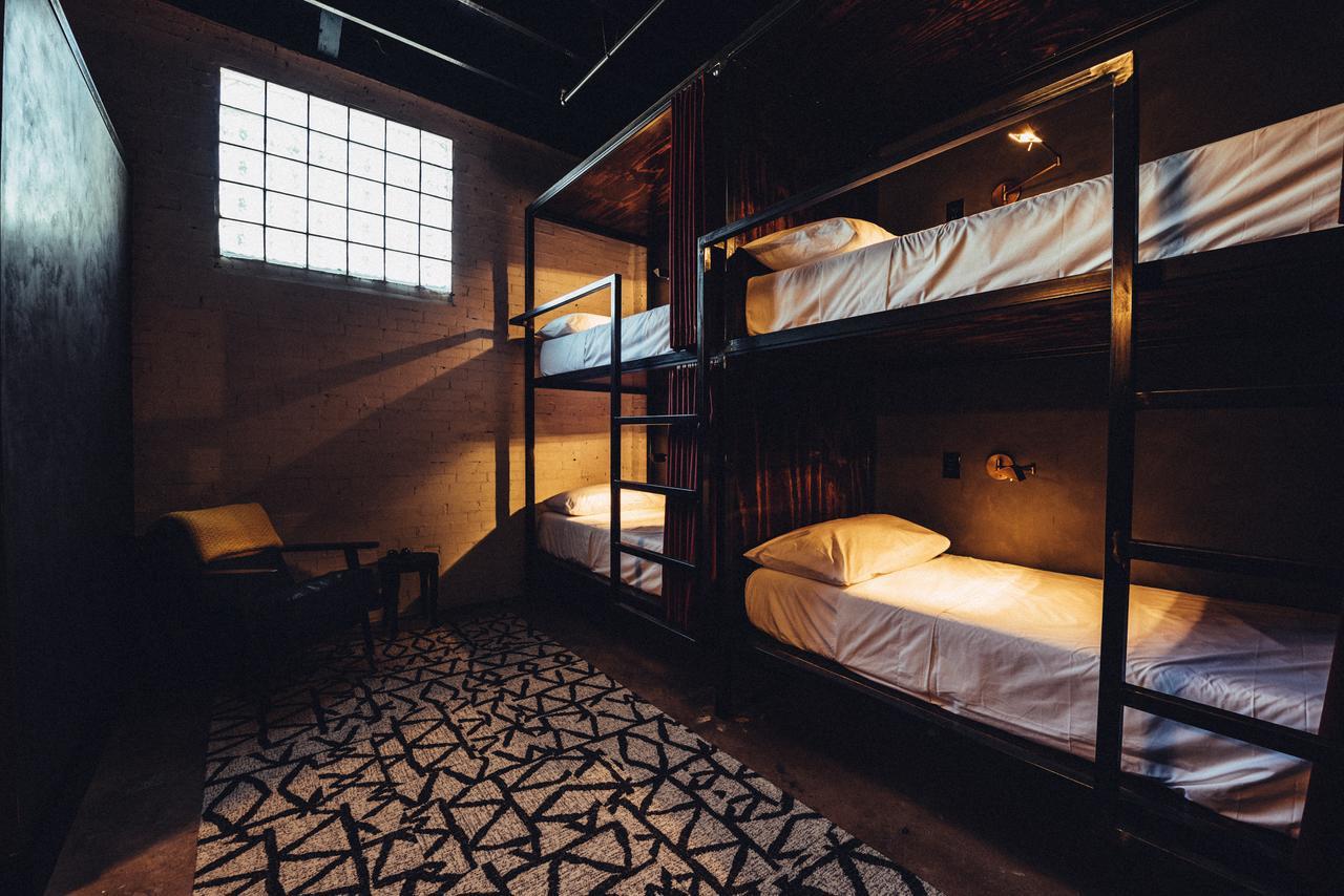 Native Hostels Остин Екстериор снимка