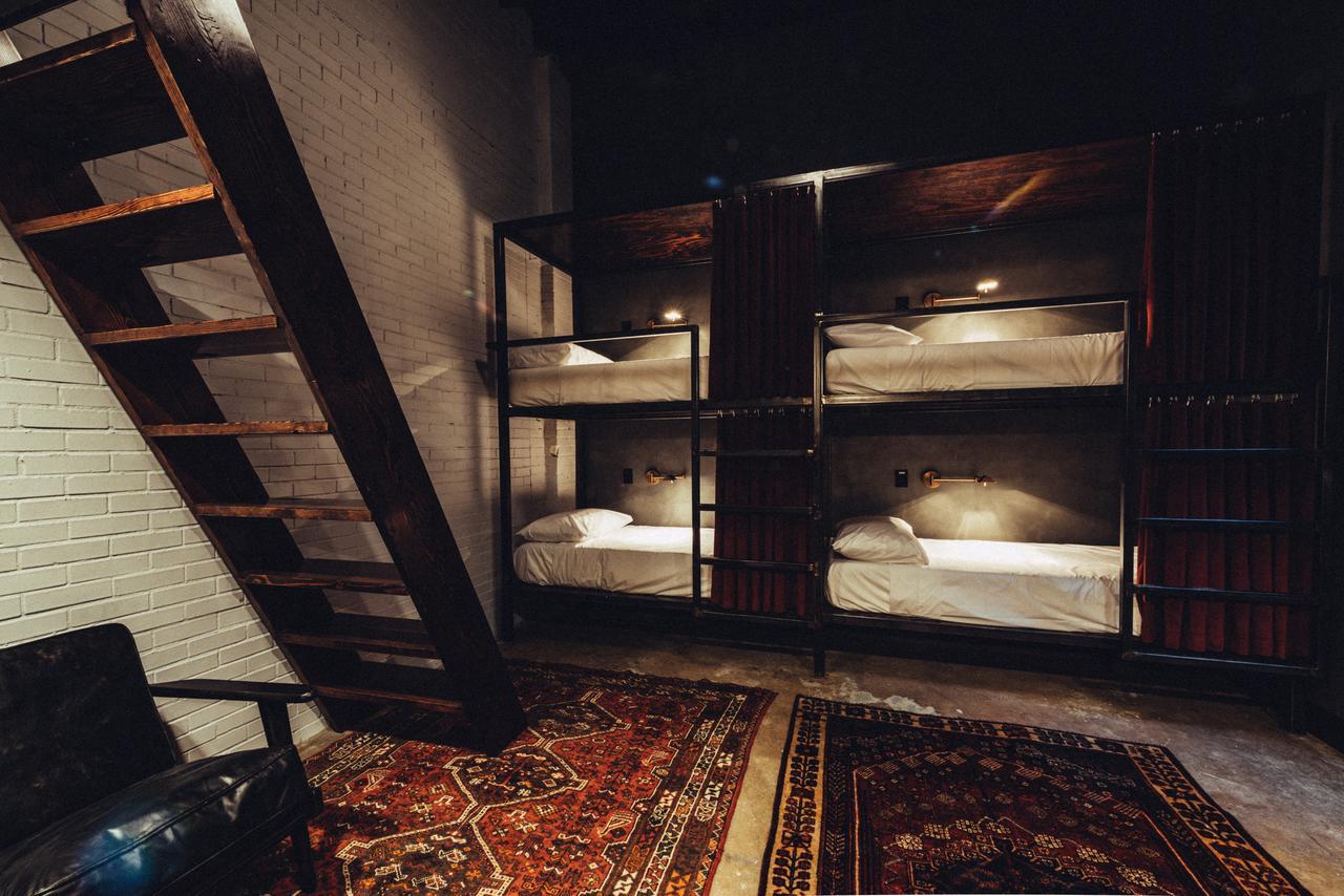 Native Hostels Остин Екстериор снимка